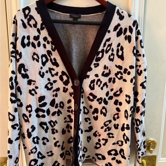 Ann Taylor Leopard Print Cardigan - Picture 4 of 8
